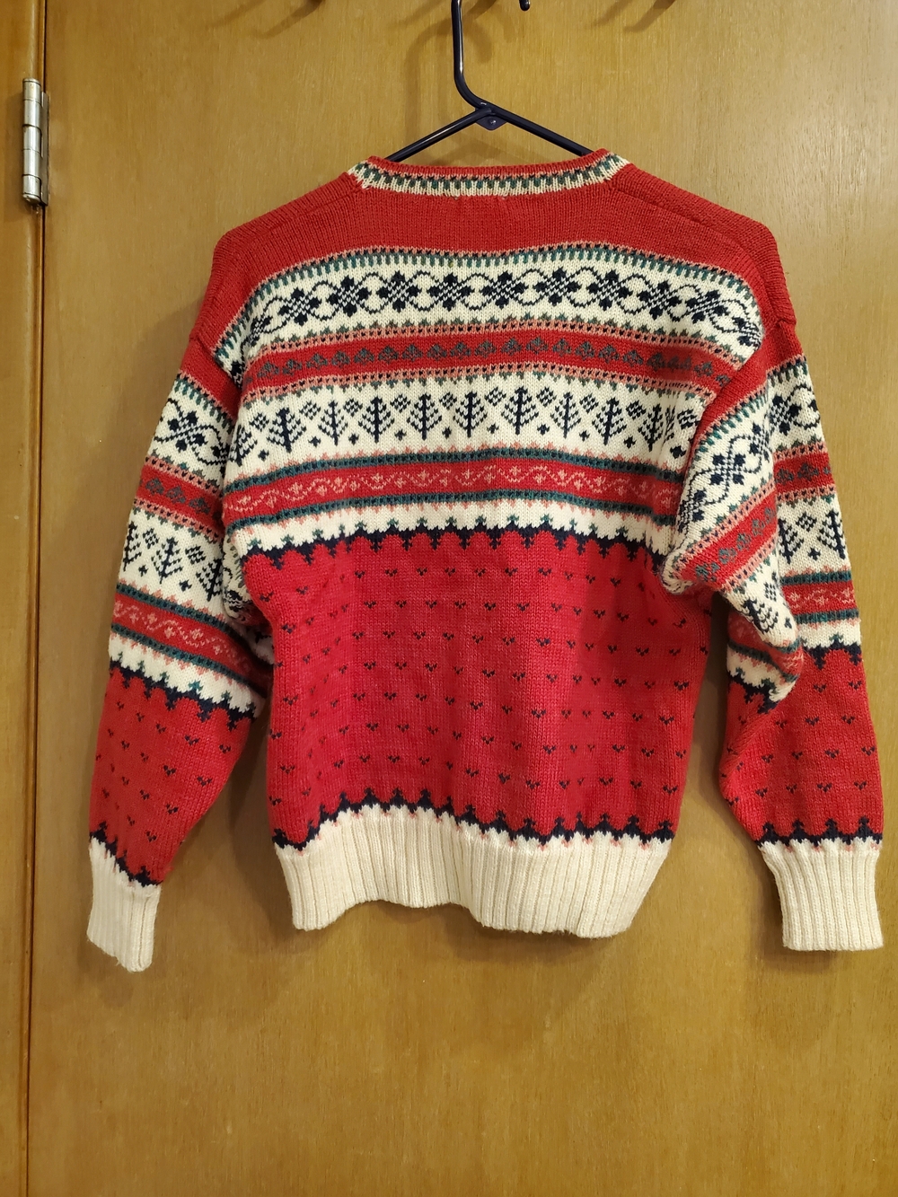 Red Fair Isle Button-Front Women’s Sweater Cardigan - Picture 5 of 6